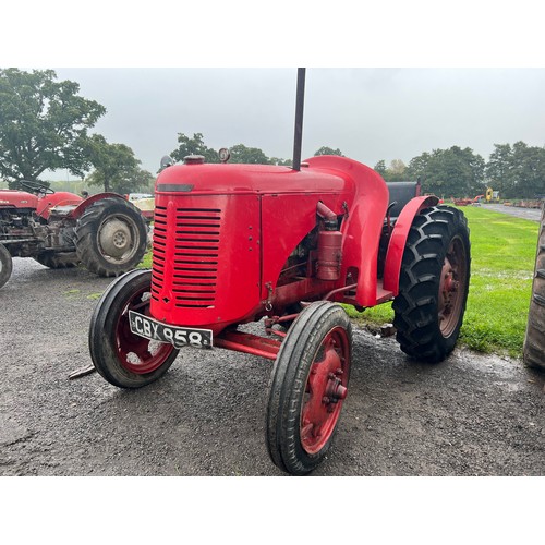 789 - David Brown VAK-1A tractor. 1946. Runs and drives. Reg. CBX 858. V5 in office