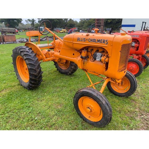 816 - Allis Chalmers B tractor. Bow axle, PTO and pulley. Starting handle in office