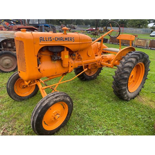 816 - Allis Chalmers B tractor. Bow axle, PTO and pulley. Starting handle in office