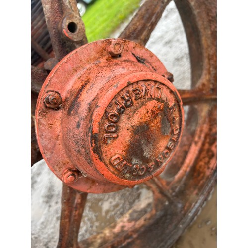 719 - Traction trailer for use behind a steam engine. Cast front hubs read 'Dyson Liverpool'. For restorat... 