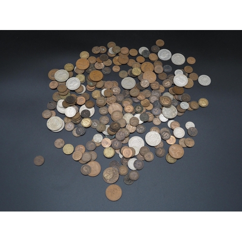 220 - Quantity of pre-decimal coins to include farthings, half crowns, etc.