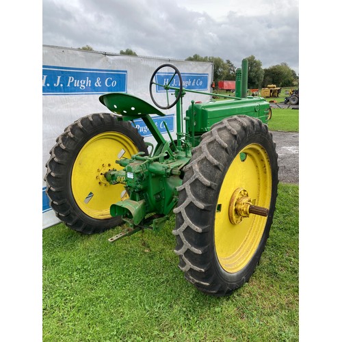 799 - John Deere model B tractor. Restored, runs well, cross pattern tyres. Supplied by Watson & Haig Ando... 