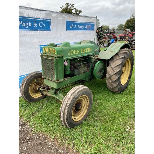 798 - John Deere 'BO' tractor. Orchard model of the 'BR' original Herefordshire tractor. Cross pattern rea... 