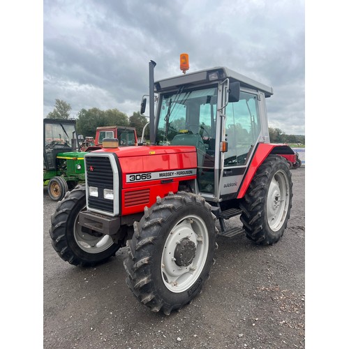 773 - Massey Ferguson 3065 tractor. 1990. Reg. G90 RAV. 5100 genuine hours, very tidy, no rot. V5 and key ... 