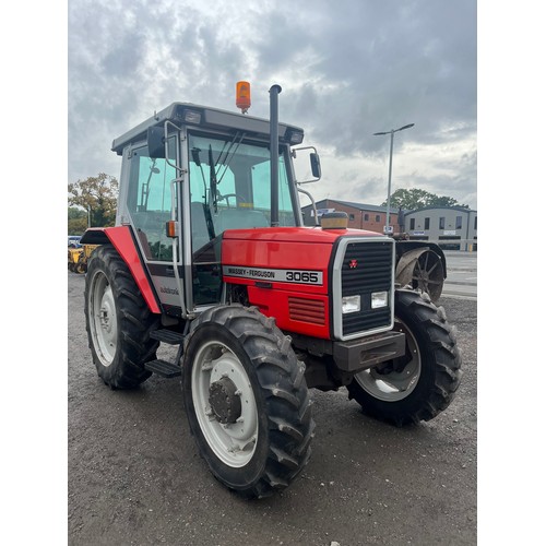 773 - Massey Ferguson 3065 tractor. 1990. Reg. G90 RAV. 5100 genuine hours, very tidy, no rot. V5 and key ... 