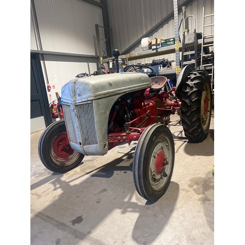 772 - Ford Ferguson 9N tractor, 1940. Petrol engine with 6v battery. runs and drives well.  C/w Ford Fergu... 