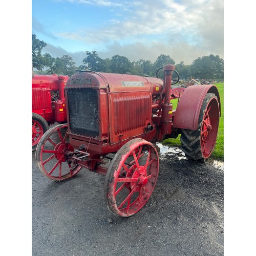 793 - International 10-20 tractor. 1938. Petrol/TVO. Hand crank on starting and manually switch to TVO whe... 