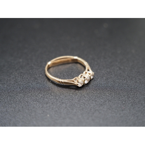 228 - 9ct Gold 3 paste stone ring