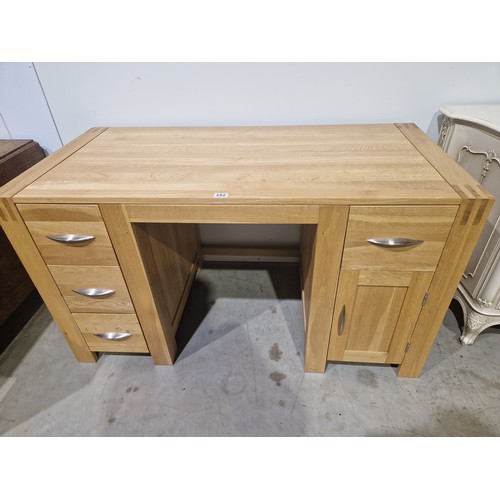 Oak furniture deals land tokyo desk