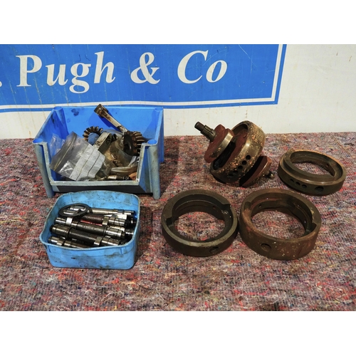 164 - Triumph pre unit crank, cam shafts and other engine parts