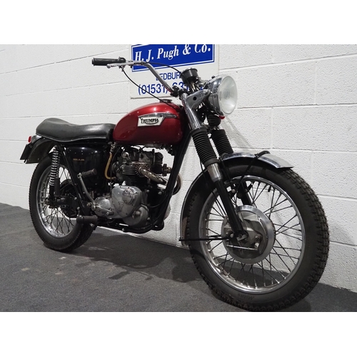 832 - Triumph T100R motorcycle. 1967. 500cc
Runs and rides. Engine has been rebuilt. New tyres and battery... 