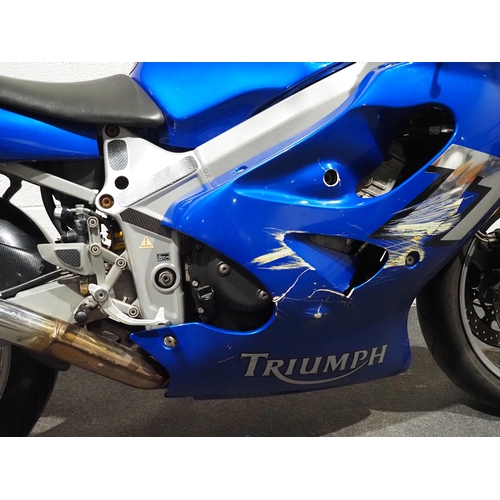 891 - Triumph TT600 motorcycle. 2001. 599cc
Runs and rides, MOT until 14/12/23.  Cat C in 2013.
Reg. HF51 ... 