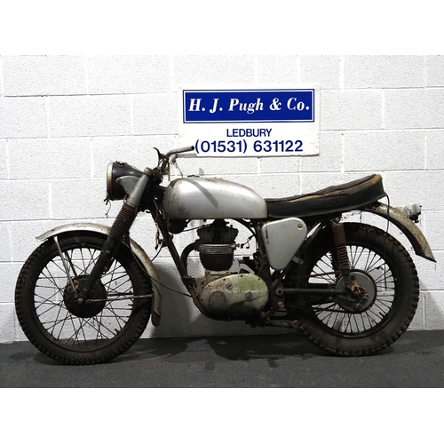 923 - BSA B40 GR air force motorcycle project. 350cc
Frame no. KH6508
Engine no. B40 GRKH 422
Property of ... 