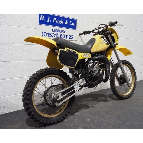 932 - Yamaha YZ125 motocross bike. 1982. 125cc
Frame no. 5X4-017171
Engine no. 5X4-017171
Runs. Matching n... 