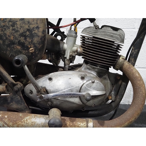 937 - BSA Bantam motorcycle project. 1969. 175cc
Engine turns over. Reg RAD 9G.
No docs