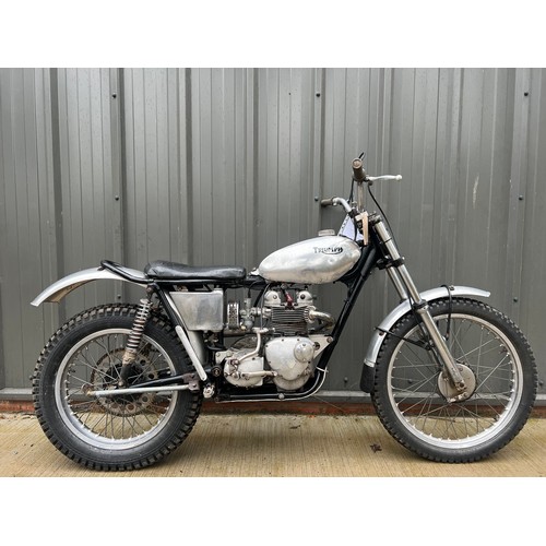 806 - Triumph Speedtwin trials 400 motorcycle. 1964
Frame no. T90 H34019
Engine no. T90 H33935
From a priv... 