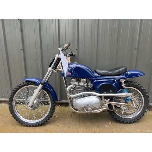 803 - Triumph Metisse scrambler. 750cc
Engine no. 6T D2374
From a private collection. Runs and rides, buil... 