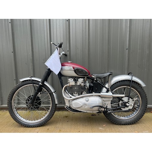 804 - Triumph Trophy trials motorcycle. 1948. 500cc
Frame no. 29105
Engine no. 5T 66196
From a private col... 
