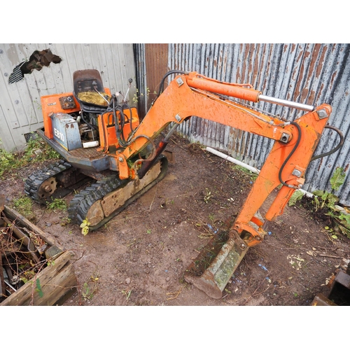 184 - Pel-job EB-10 Mini digger and spare buckets