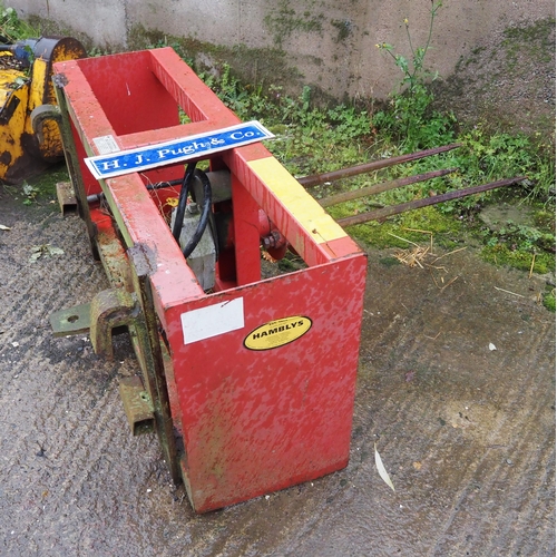 196 - Hydraulic bale spike