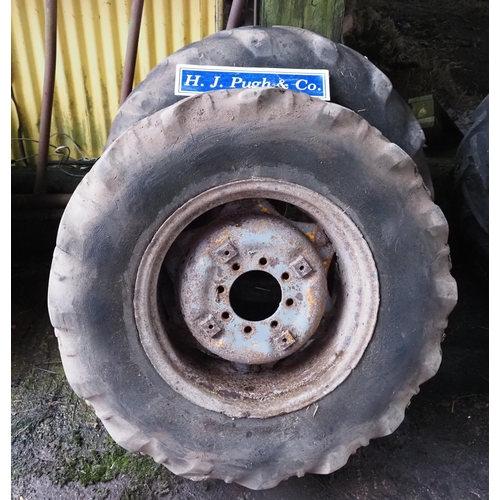 87 - Massey Ferguson wheels and tyres 24