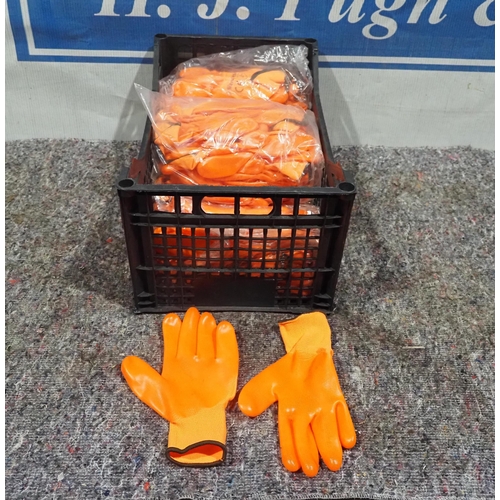 574 - Pair of polyester and rubber gloves - 48