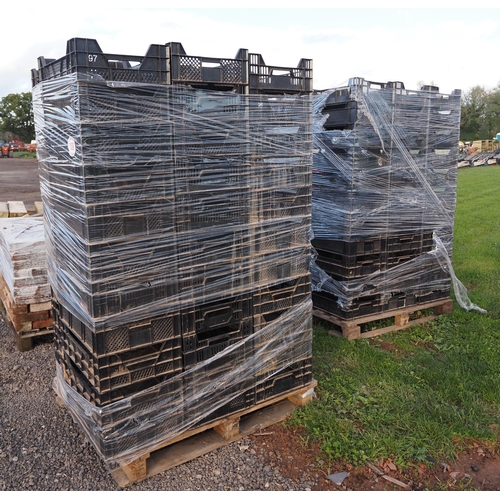 128 - Pallets of black stacking trays - 2