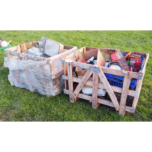 399 - Crates of Ford Iveco parts and lights - 2