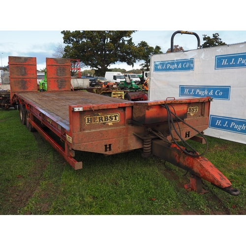 1467 - Herbst low loader trailer. Model 18, twin axle, hydraulic ramps, 22ft, 18 ton