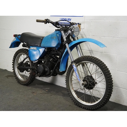 1000 - Yamaha IT 125 trail bike. 1979. 125cc.
Runs and was last ridden in October 2023 but requires recommi... 