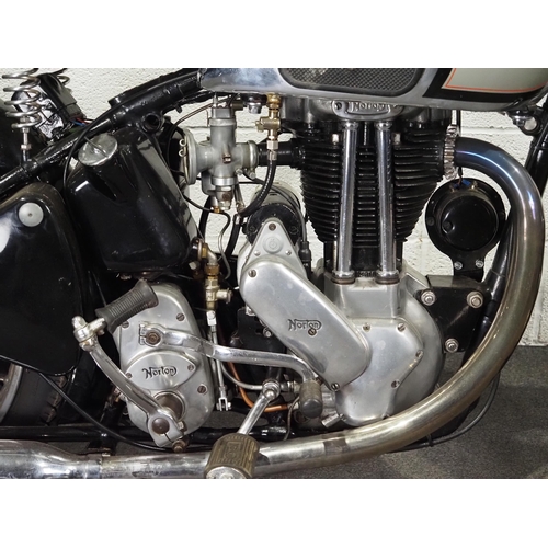 854 - Norton ES2 motorcycle. 1949. 500cc. 
Frame No. D4 19251
Engine No. D4 19251
Engine turns over with c... 