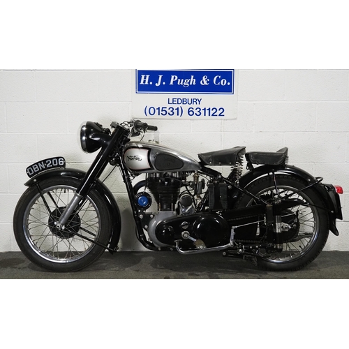 854 - Norton ES2 motorcycle. 1949. 500cc. 
Frame No. D4 19251
Engine No. D4 19251
Engine turns over with c... 