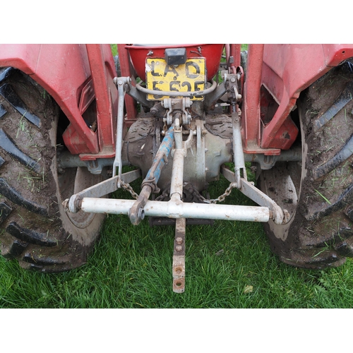 81 - Massey Ferguson 135 tractor. Fitted with front end loader, bucket and forks. Roll frame. Runs and dr... 