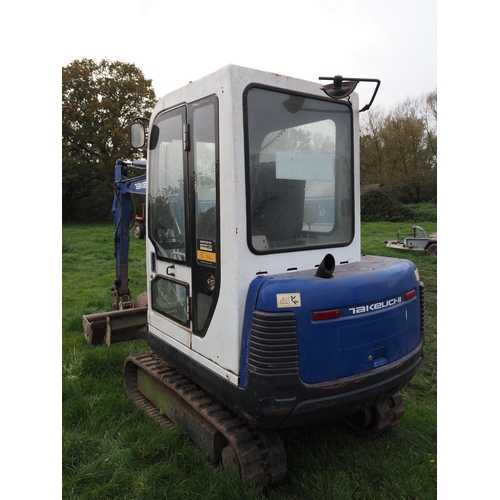 83 - Takeuchi TB125 mini digger. 2.8 Tonne. 2007. Comes with ditching/grading bucket and pipe trench buck... 