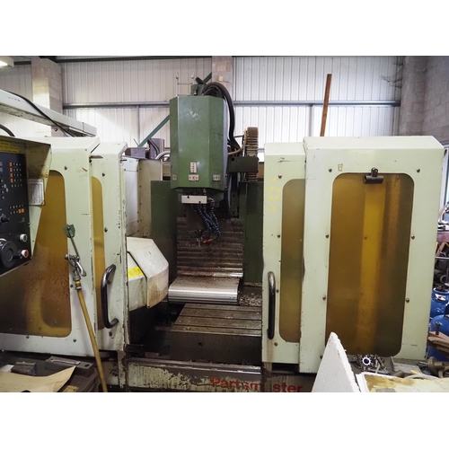 83 - Beavers Partsmaster Heidenhain TNC355 machining centre. Machine area 500x400x400, spindle is 5000 RP... 