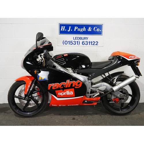 1030 - Aprilia RS125 motorcycle. 2000. 125cc
Frame no. ZD4MPB000YS006111
This bike has been dry stored for ... 