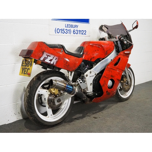 1035 - Yamaha FZR400 motorcycle project. 1990. 399cc.
Non runner, last ridden in August 2023. Imported.
Reg... 