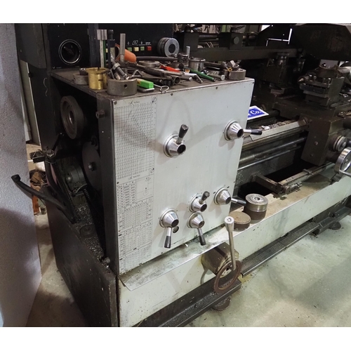 161 - Gallicop semi auto copy lathe. Has 600mm between centres and 210mm diameter maximum swing. Rapid tra... 