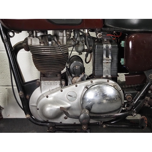 1045 - Ariel VH motorcycle.
Good original condition. Engine turns over.
Reg. 983 XVT. V5