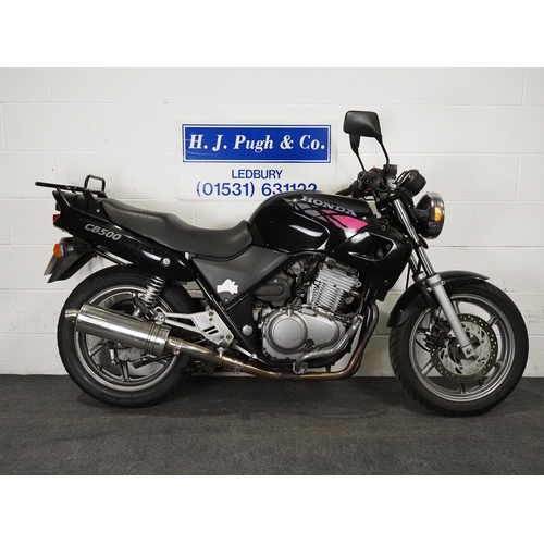 1050 - Honda CB500 motorcycle.
Engine turns over.
Reg. N552 RDF. V5. Key