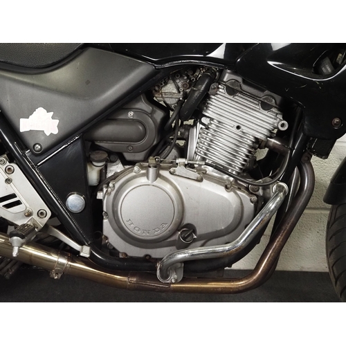 1050 - Honda CB500 motorcycle.
Engine turns over.
Reg. N552 RDF. V5. Key