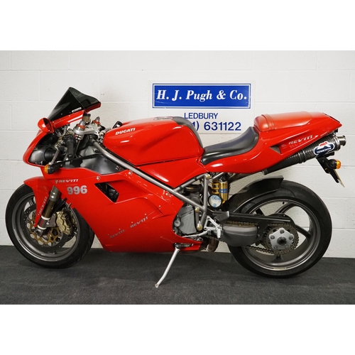 843 - Ducati 996 Biposto motorcycle. 2001. 996cc
Runs and rides. MOT until 13/11/24. Recently recommission... 