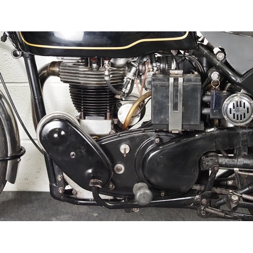 862A - Velocette MSS motorcycle.
Engine turns over. MOT until 4/5/24. Comes with TLS brake, alloy rims, Mik... 