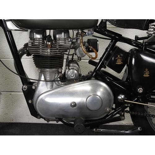 864 - Royal Enfield Bullet trials bike. 
Engine turns over. MOT until 20/7/24.  Being sold due to lack of ... 