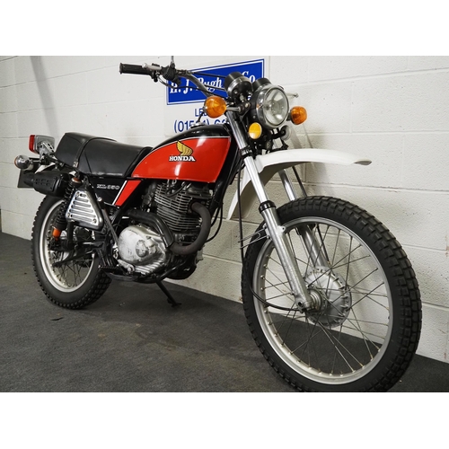 865 - Honda XL350 trials motorcycle. 1975. 340cc
Engine turns over.
Reg. KRB 490N. V5. Key