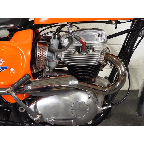 936A - BSA Hornet/Lightning motorcycle. 1968. 654cc
Frame no. A65LB1860
Engine no. A65LB1860
Engine turns o... 