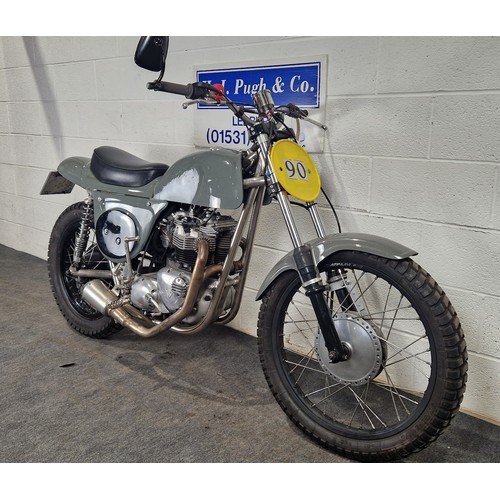 1061 - Rickman Triumph motorcycle. 1977. 744cc
Frame no. EP 82824J
Engine no. TR7RV JJ580493
Runs and rides... 