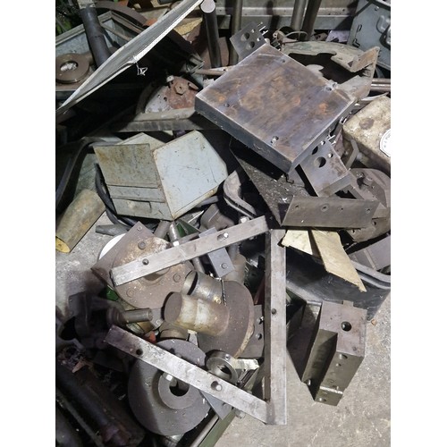 151 - Quantity of scrap metal