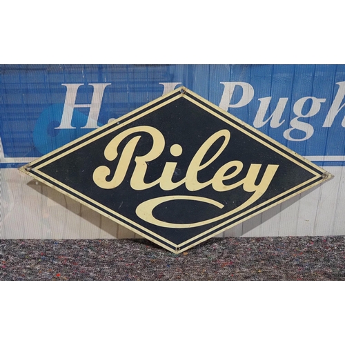 1524 - Double sided sign - Riley 14