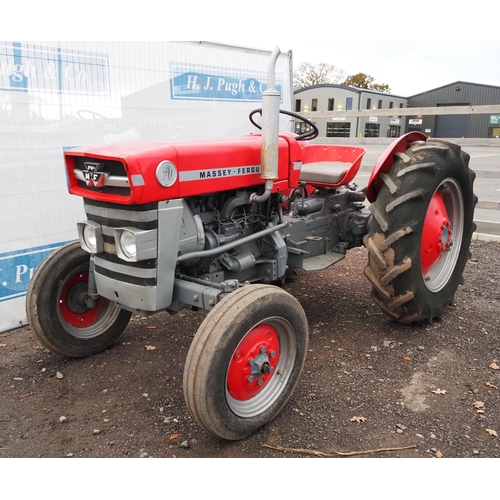 525 - Massey Ferguson 130 tractor. Running order. Key in office